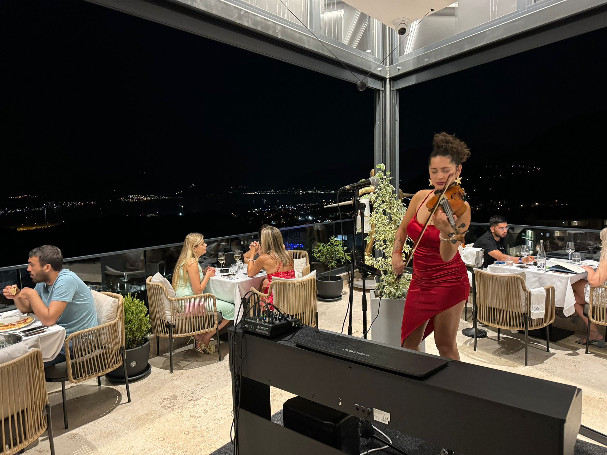 api-investment-royal-blue-resort-cielo-rooftop-bar-resturant-tivat